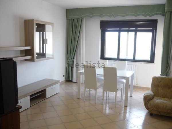 appartamento in vendita a Crotone in zona Tufolo