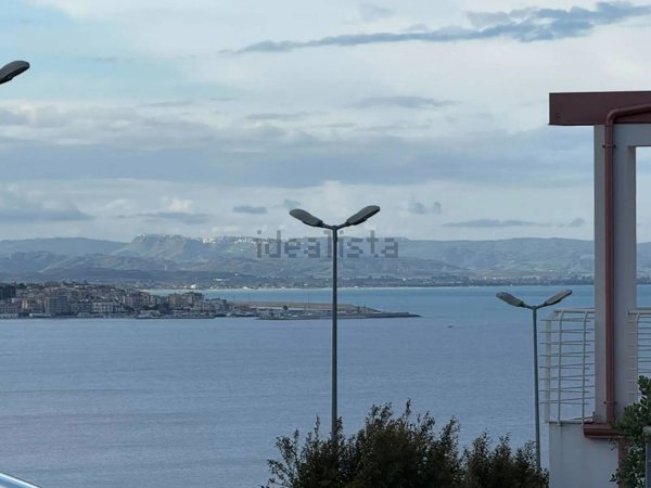 appartamento in vendita a Crotone in zona Farina