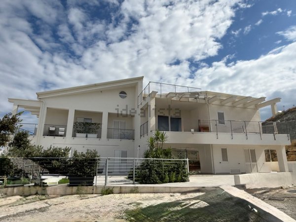 appartamento in vendita a Crotone in zona Centro Città