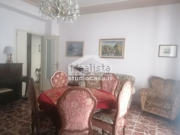 appartamento in vendita a Crotone in zona Centro Città