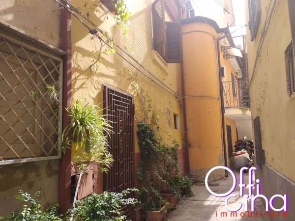 casa indipendente in vendita a Crotone in zona Città Vecchia