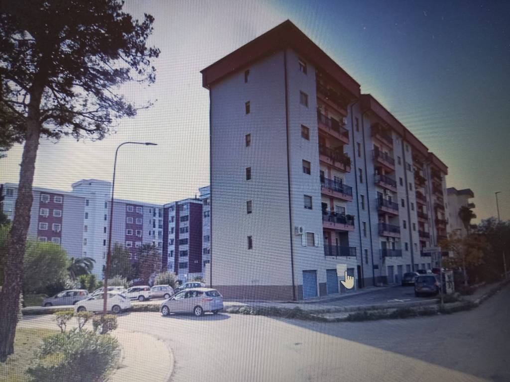 appartamento in vendita a Crotone in zona Tufolo