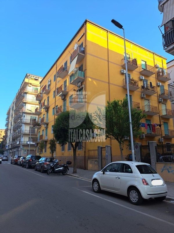 appartamento in vendita a Crotone in zona Centro Città