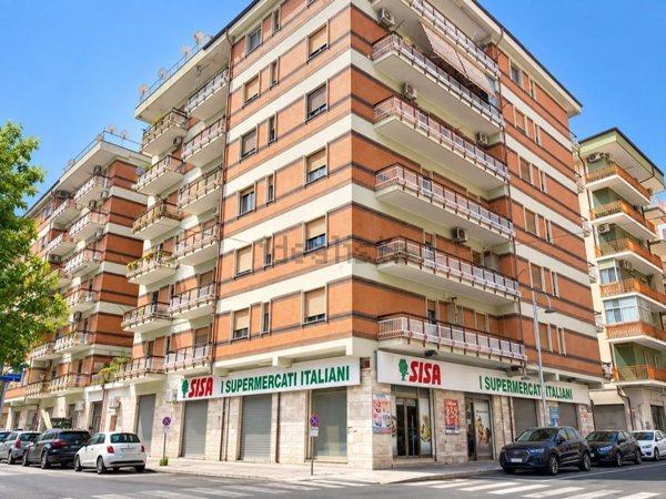 appartamento in vendita a Crotone in zona Centro Città