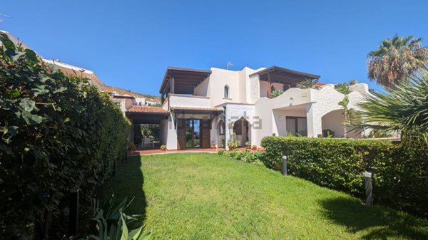 casa indipendente in vendita a Crotone