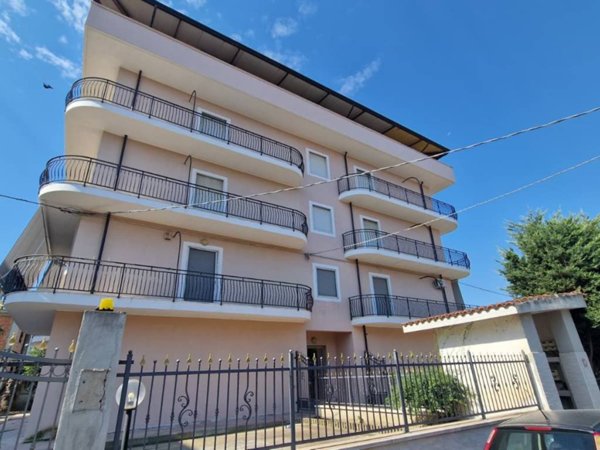appartamento in vendita a Crotone in zona Farina