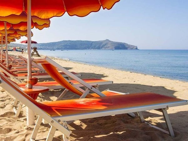 casa indipendente in vendita a Crotone in zona Apriglianello