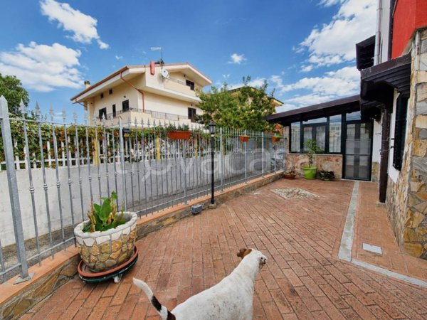 casa indipendente in vendita a Crotone