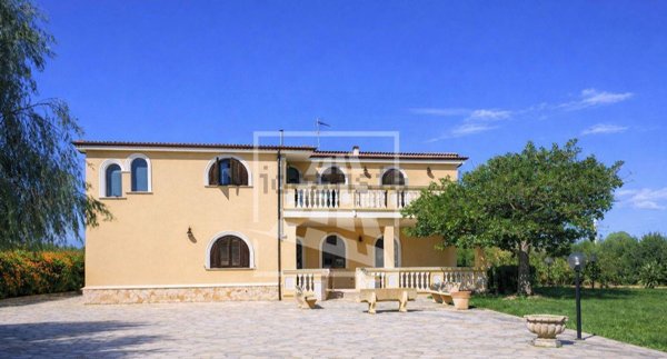 casa indipendente in vendita a Crotone in zona Margherita