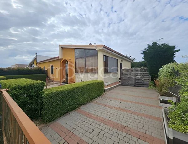 casa indipendente in vendita a Crotone in zona Margherita