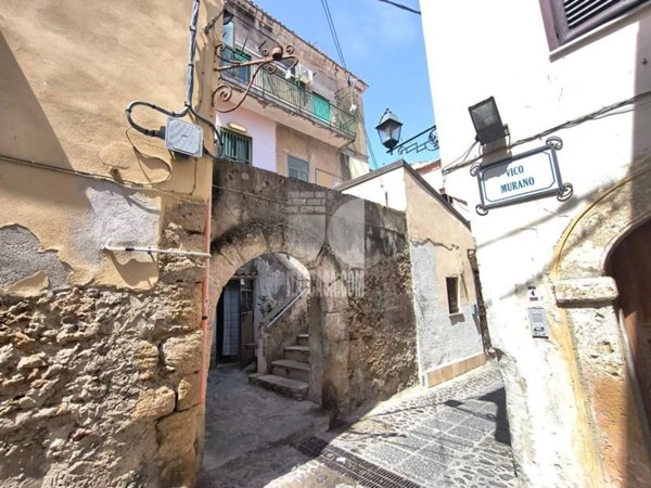 appartamento in vendita a Crotone in zona Città Vecchia
