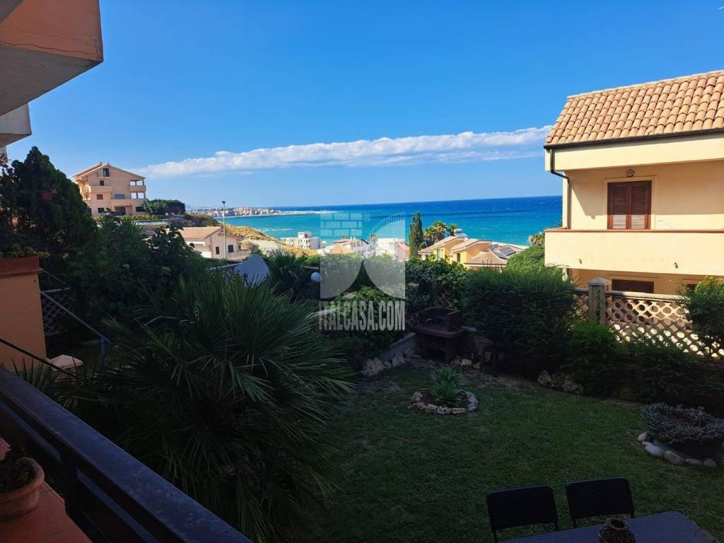 casa indipendente in vendita a Crotone