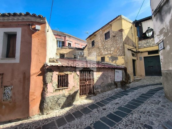 appartamento in vendita a Crotone in zona Città Vecchia
