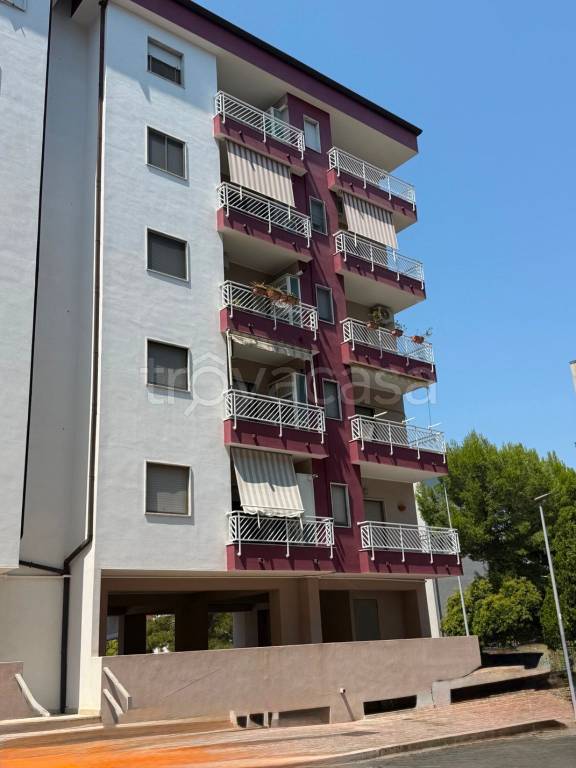 appartamento in vendita a Crotone in zona Farina