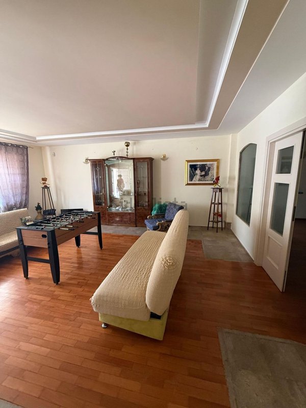 casa indipendente in vendita a Crotone in zona Farina