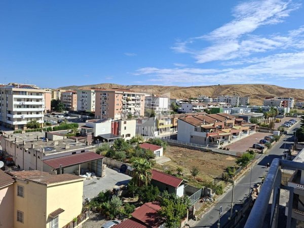 appartamento in vendita a Crotone in zona Farina