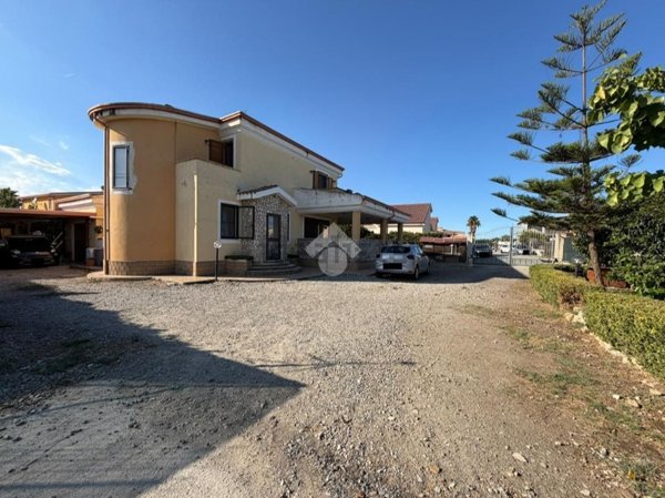 casa indipendente in vendita a Crotone in zona Margherita