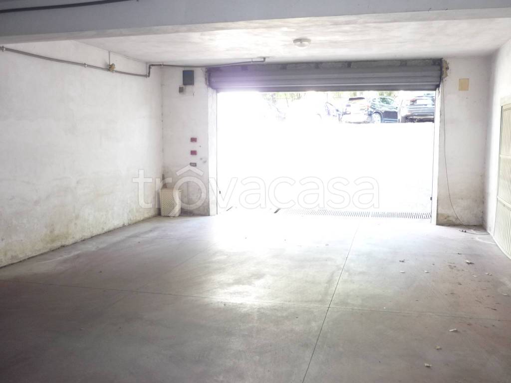 box auto in vendita a Crotone