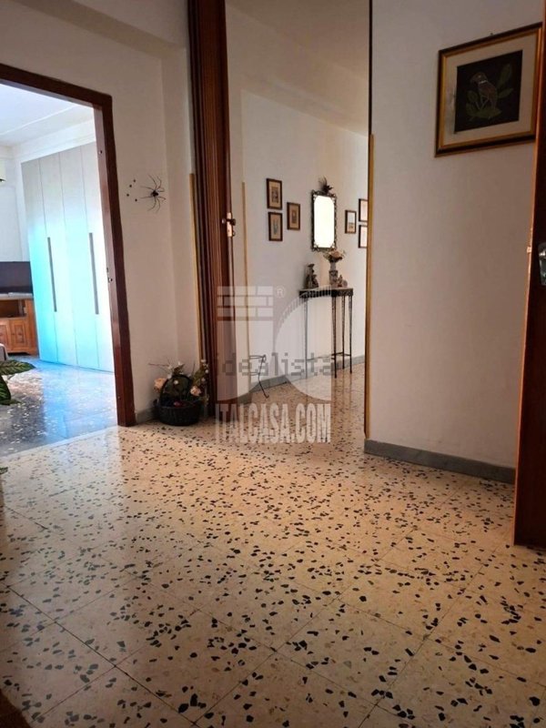 appartamento in vendita a Crotone in zona Centro Città