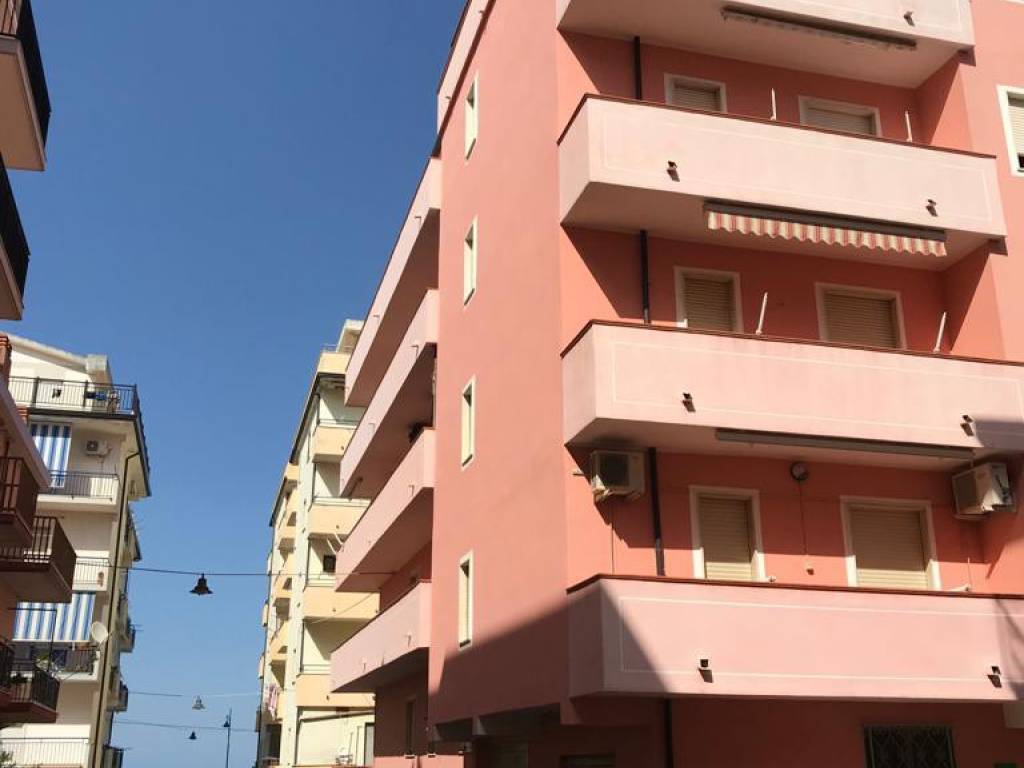 appartamento in vendita a Crucoli in zona Torretta