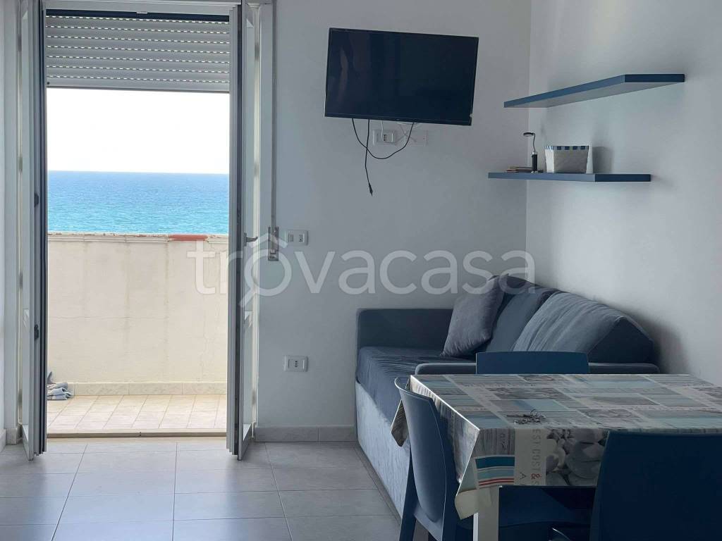 appartamento in vendita a Crucoli in zona Torretta