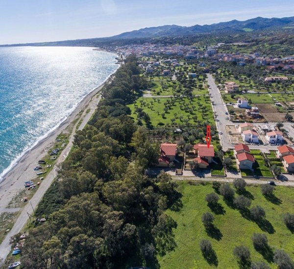 casa indipendente in vendita a Crucoli
