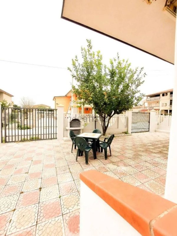 casa indipendente in vendita a Cutro