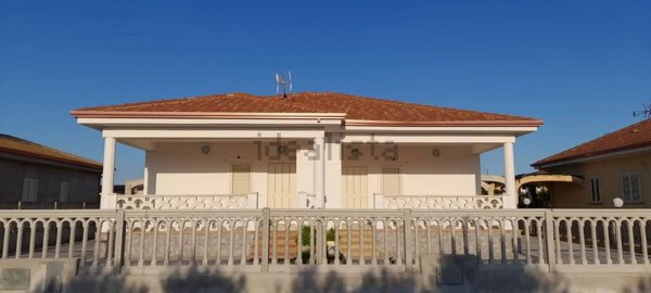 appartamento in vendita a Cutro in zona Steccato