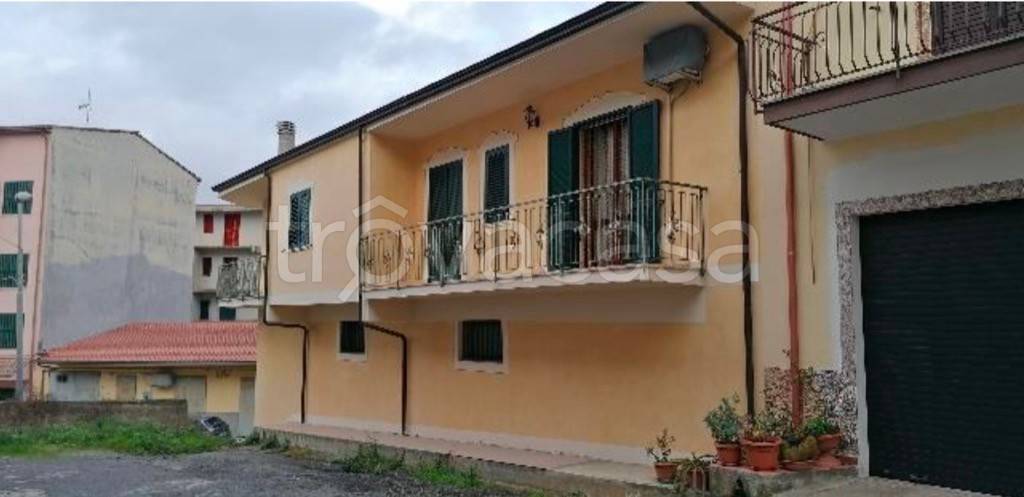 casa indipendente in vendita a Cutro