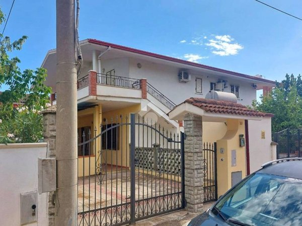 appartamento in vendita a Cutro in zona Steccato