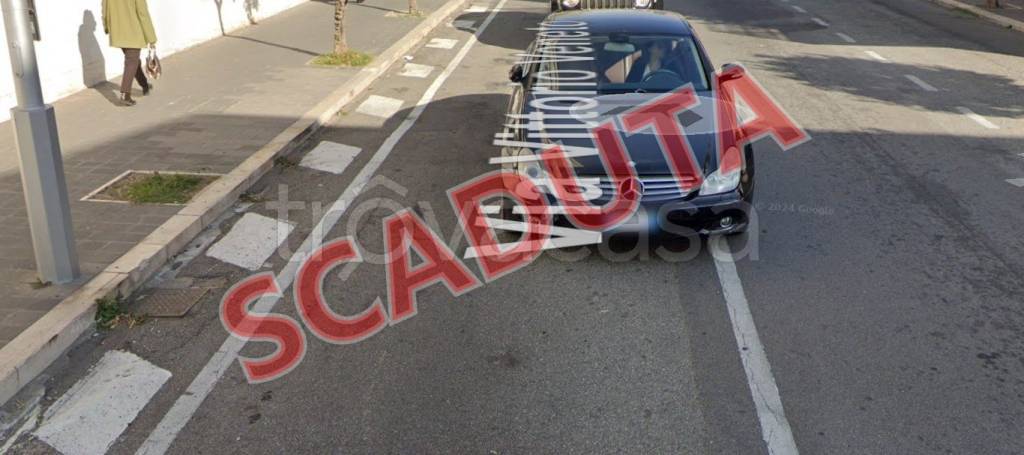 locale commerciale in vendita a Cutro