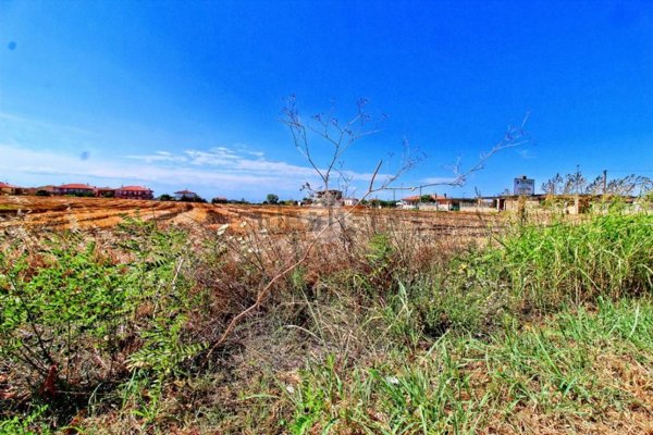 terreno edificabile in vendita a Cutro in zona Steccato