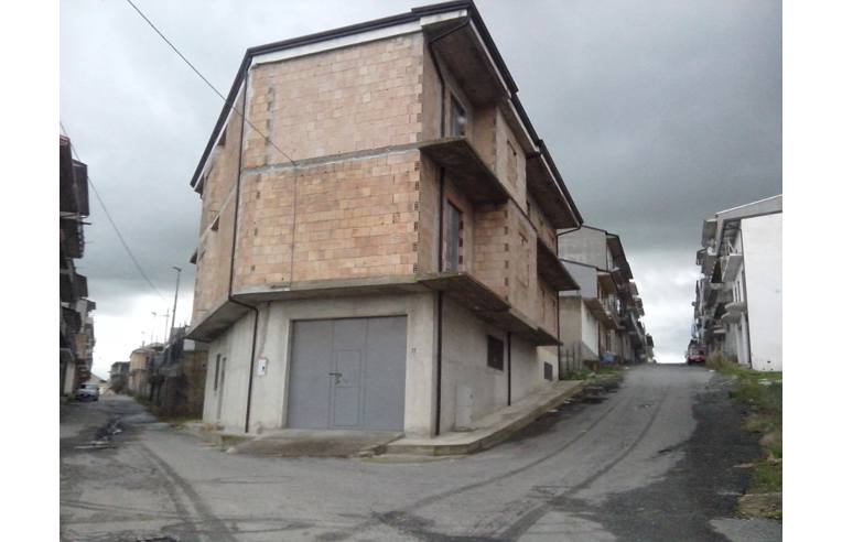 casa indipendente in vendita a Cutro