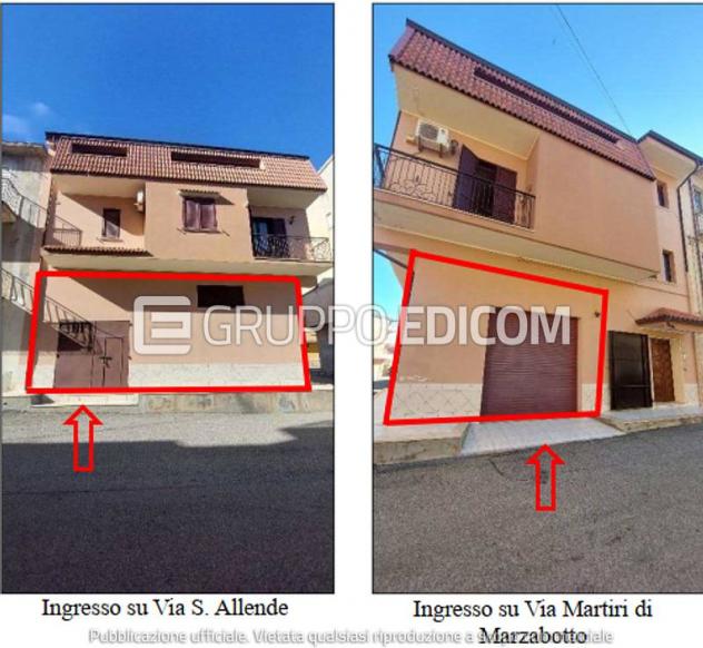 locale commerciale in vendita a Cutro