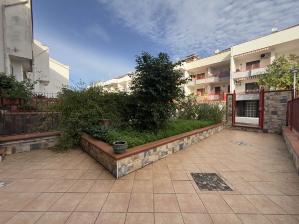 casa indipendente in vendita a Cutro in zona San Leonardo
