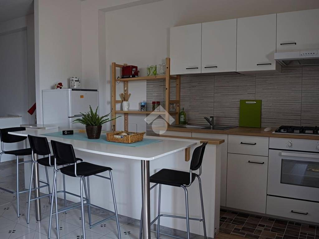 intera palazzina in vendita a Cutro in zona Steccato