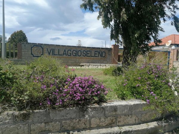 casa indipendente in vendita ad Isola di Capo Rizzuto in zona Capo Rizzuto