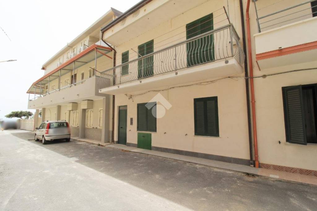casa indipendente in vendita ad Isola di Capo Rizzuto in zona Capo Rizzuto