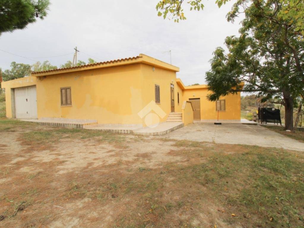 casa indipendente in vendita ad Isola di Capo Rizzuto