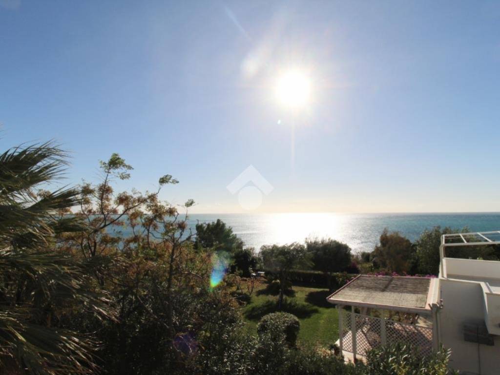 appartamento in vendita ad Isola di Capo Rizzuto