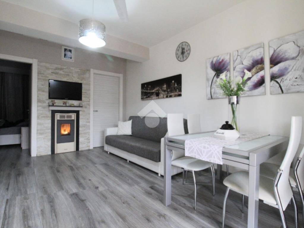 appartamento in vendita ad Isola di Capo Rizzuto in zona Le Castella