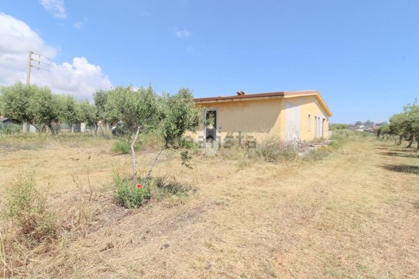 casale in vendita ad Isola di Capo Rizzuto