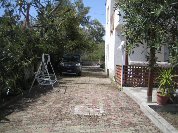 casa indipendente in vendita ad Isola di Capo Rizzuto in zona Marinella