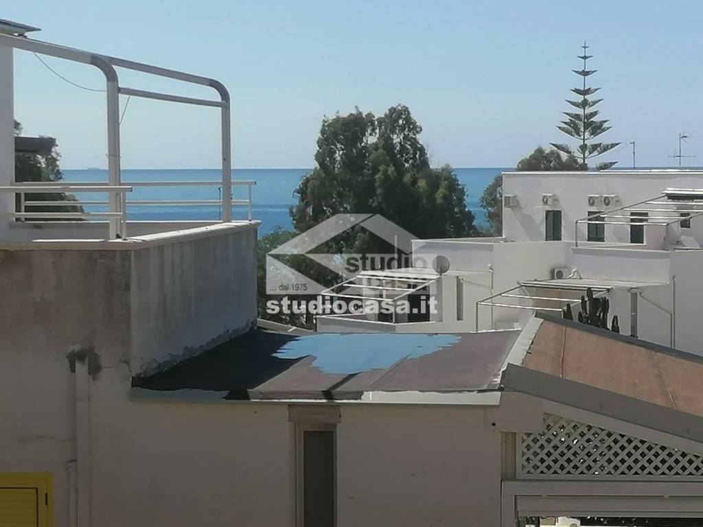 appartamento in vendita ad Isola di Capo Rizzuto in zona Capo Rizzuto