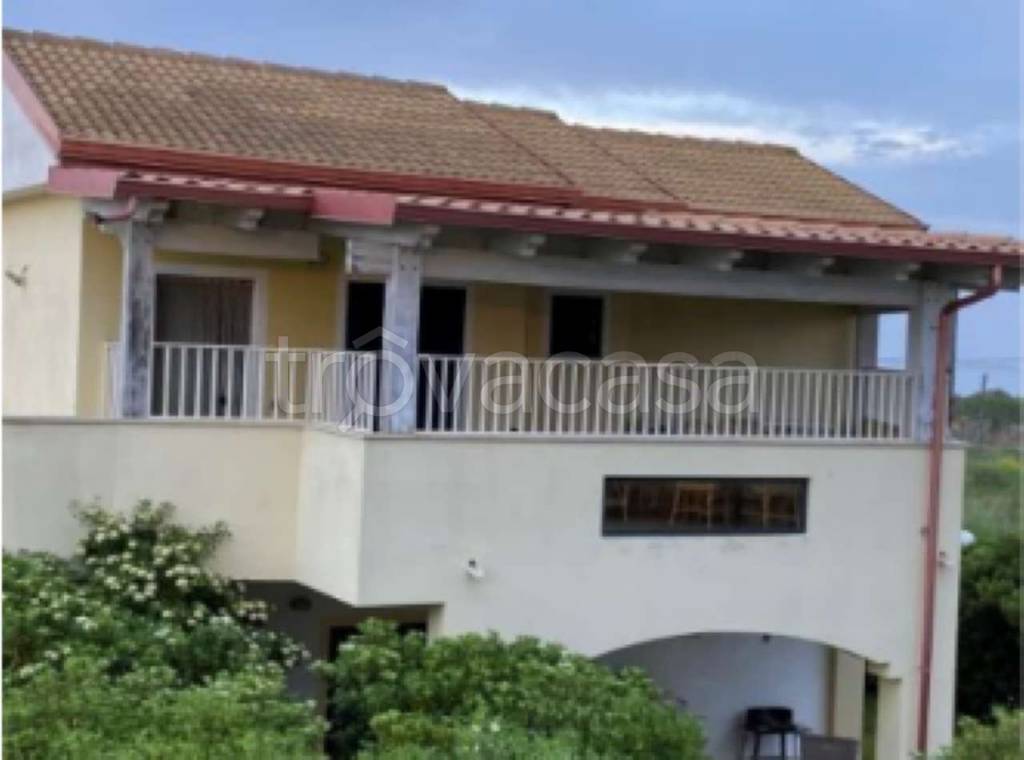 appartamento in vendita ad Isola di Capo Rizzuto in zona Le Castella