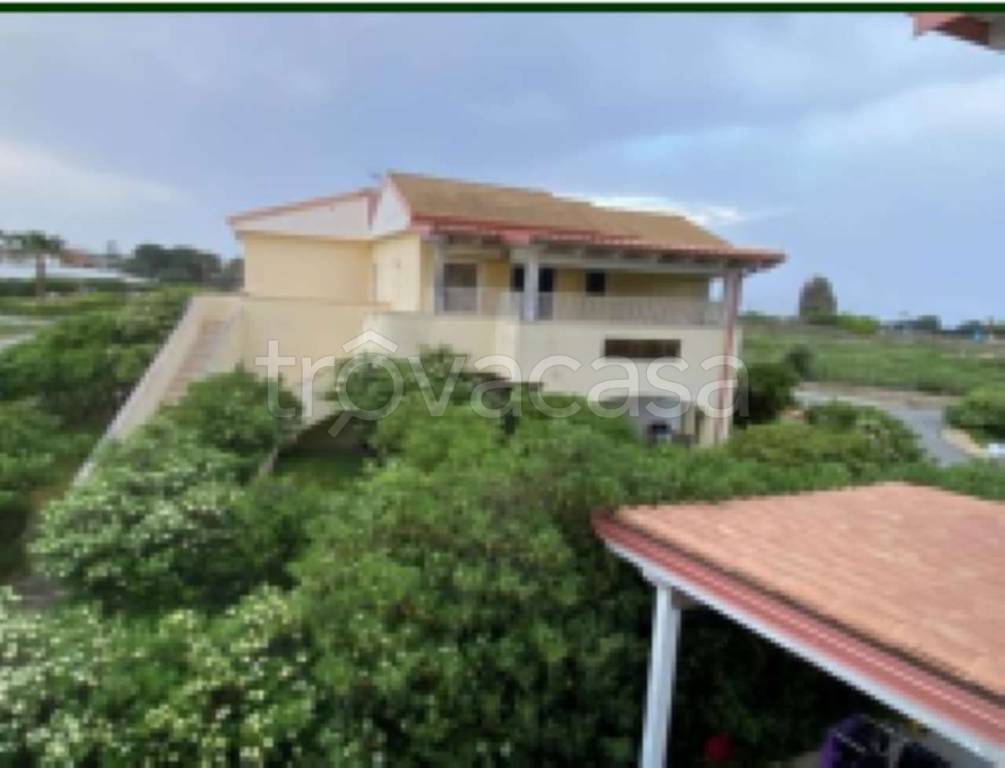 appartamento in vendita ad Isola di Capo Rizzuto in zona Le Castella