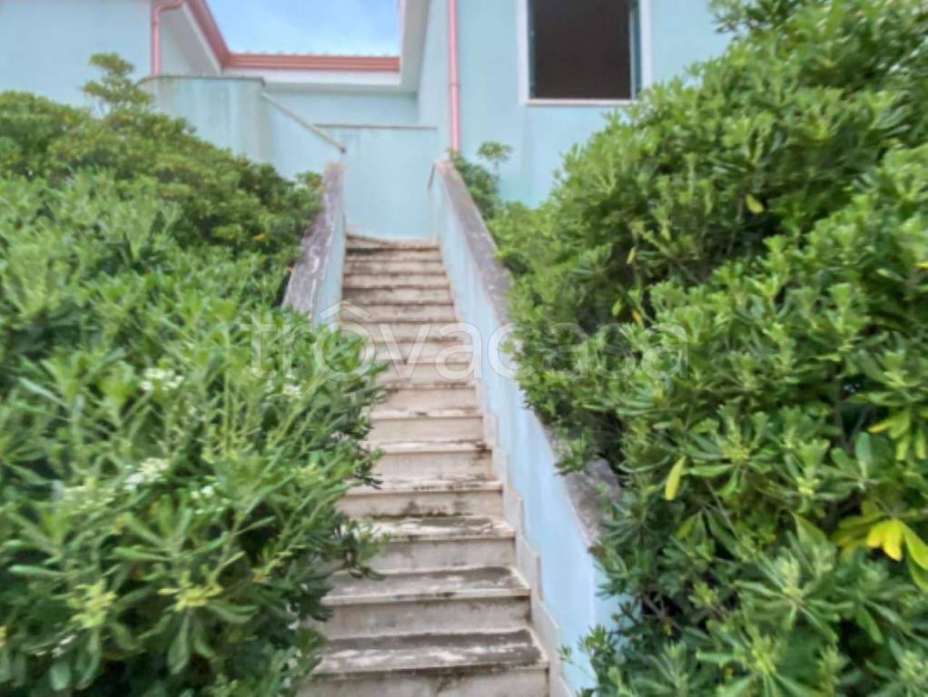 appartamento in vendita ad Isola di Capo Rizzuto in zona Le Castella