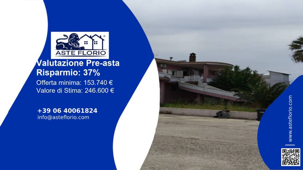 locale commerciale in vendita ad Isola di Capo Rizzuto in zona Capo Rizzuto