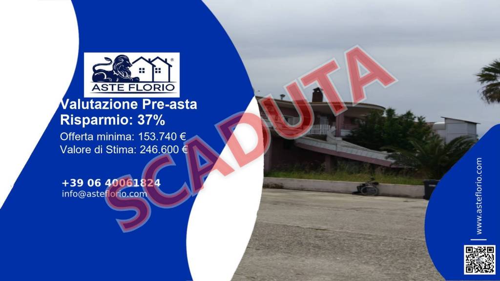 locale commerciale in vendita ad Isola di Capo Rizzuto in zona Capo Rizzuto