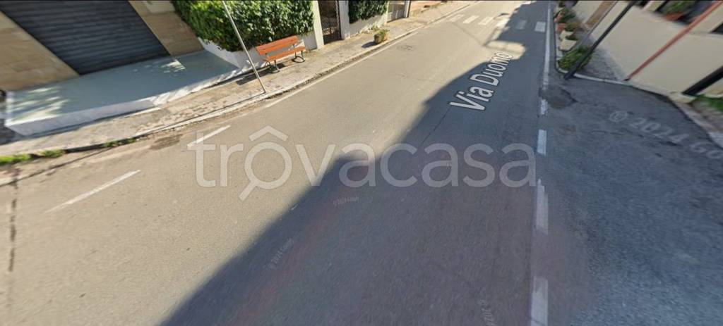 negozio in vendita ad Isola di Capo Rizzuto in zona Le Castella